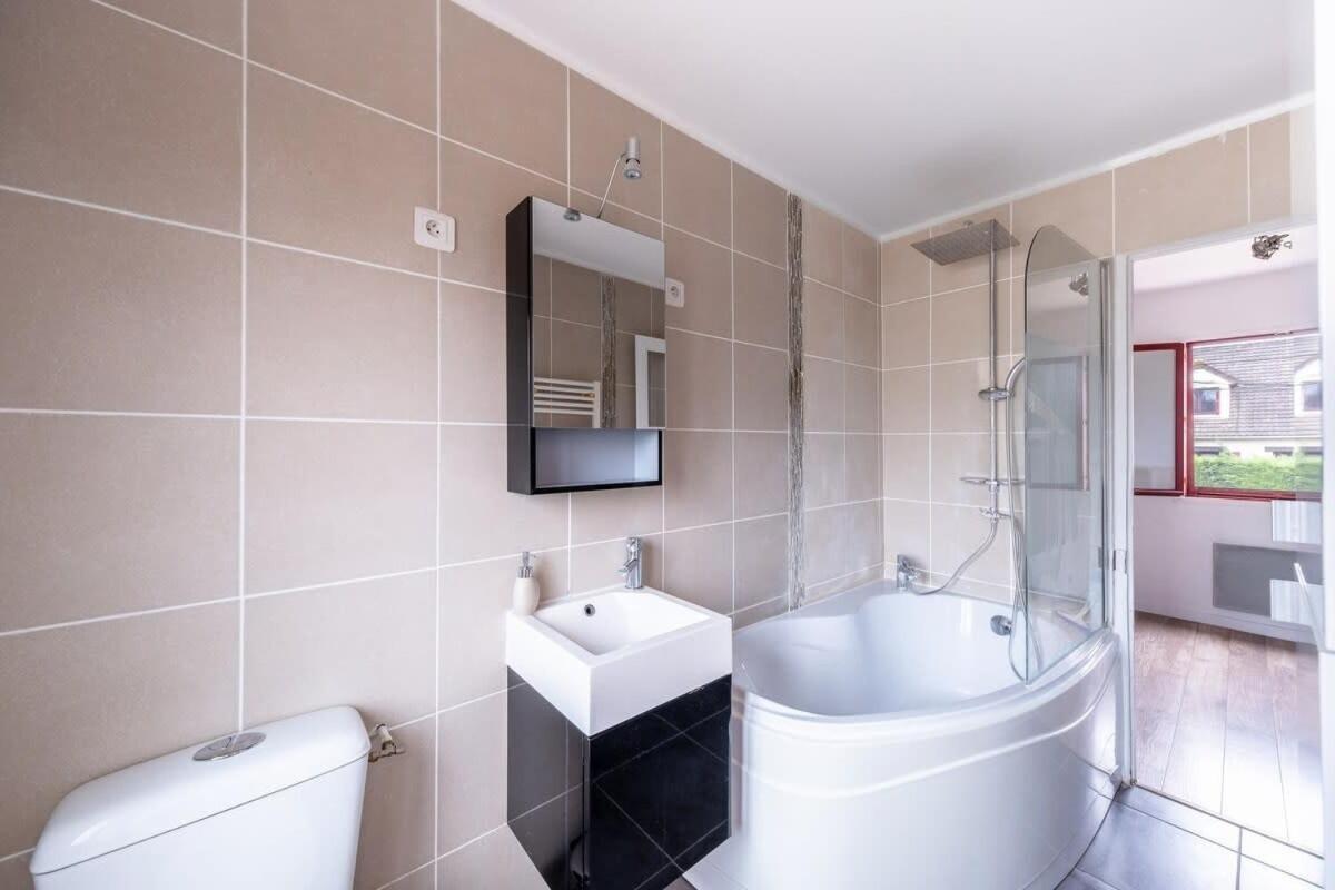 House Disney Village Dammartin-sur-Tigeaux Εξωτερικό φωτογραφία